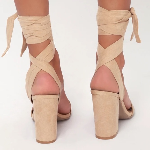 Lace up heels - Picture 2 of 9